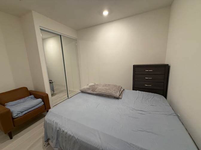 Juan's room