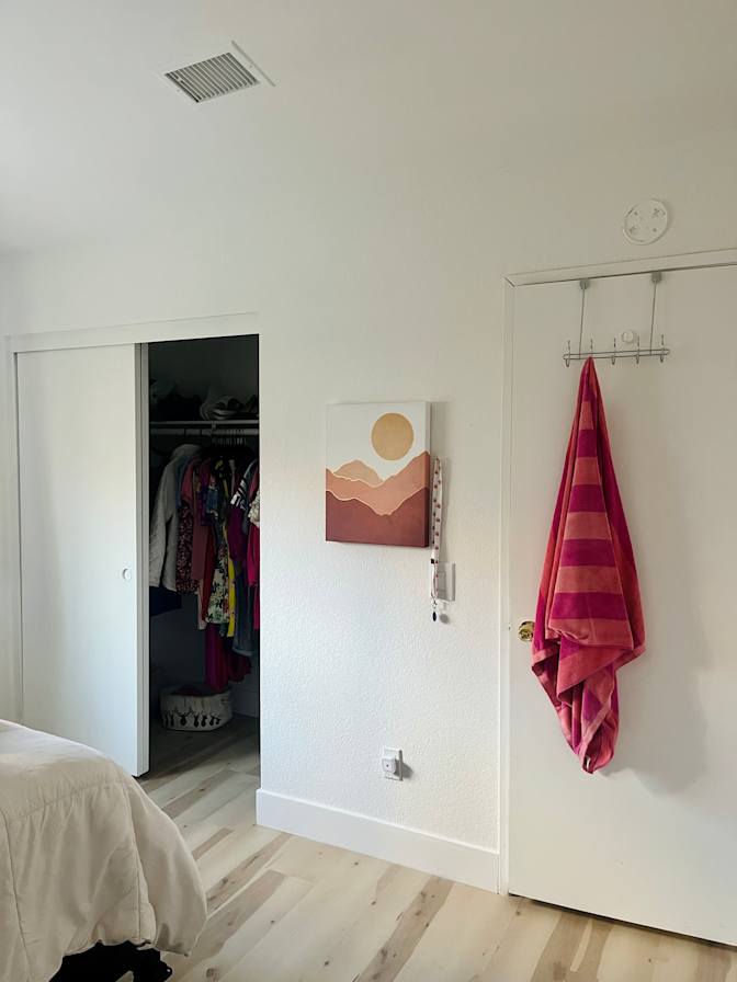 Viviana's room