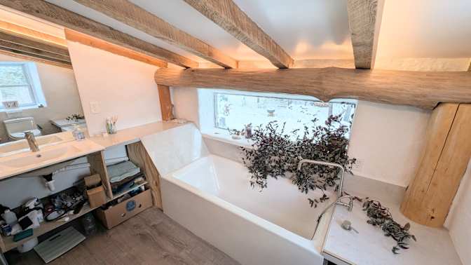 Felix's room