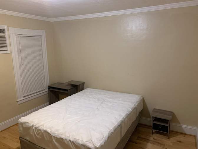 Lina's room