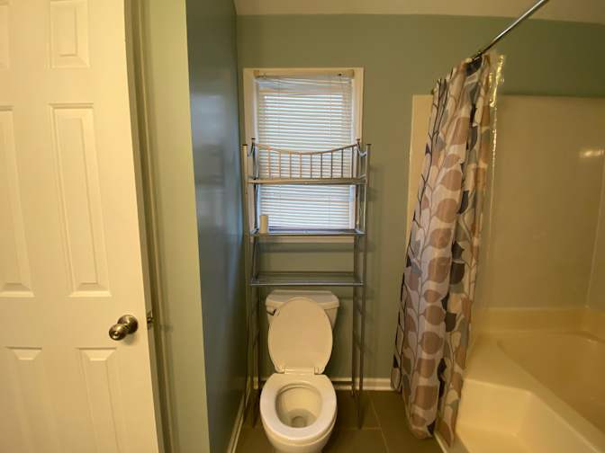 Alcove Rooms's room