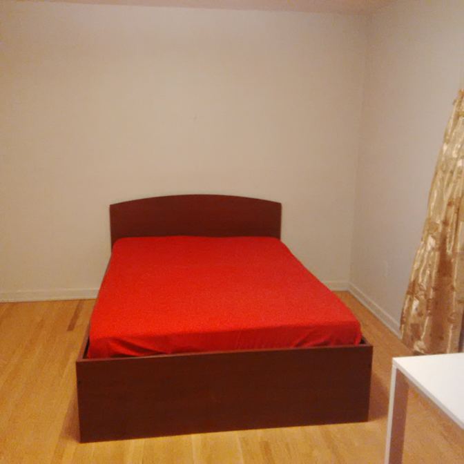 Linda's room