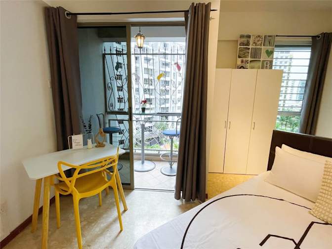 Anuwar's room