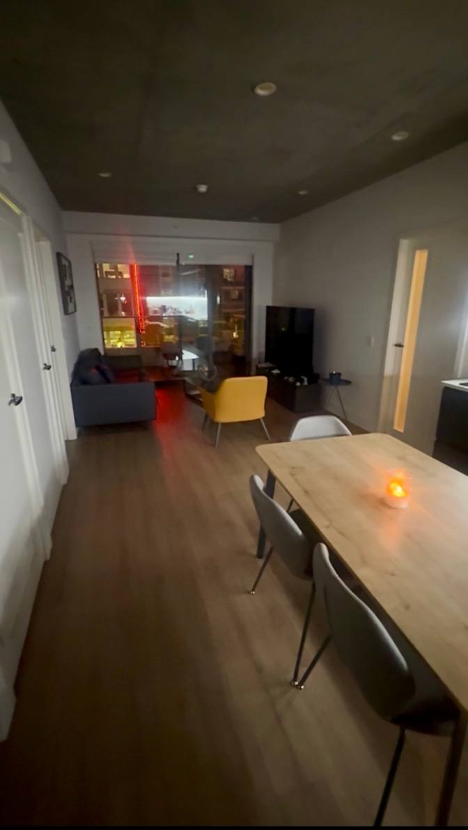Stany's room
