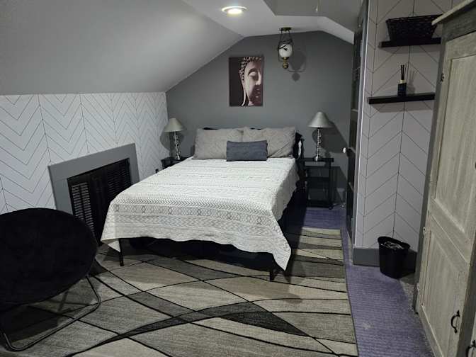 Stephanie's room