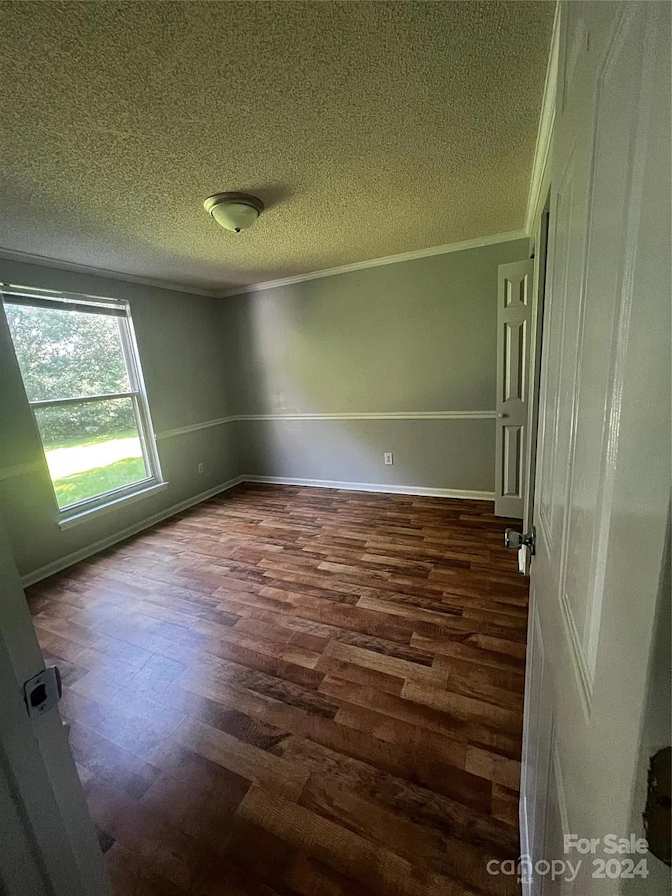 Alcove Rooms's room
