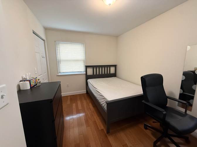 Erick's room