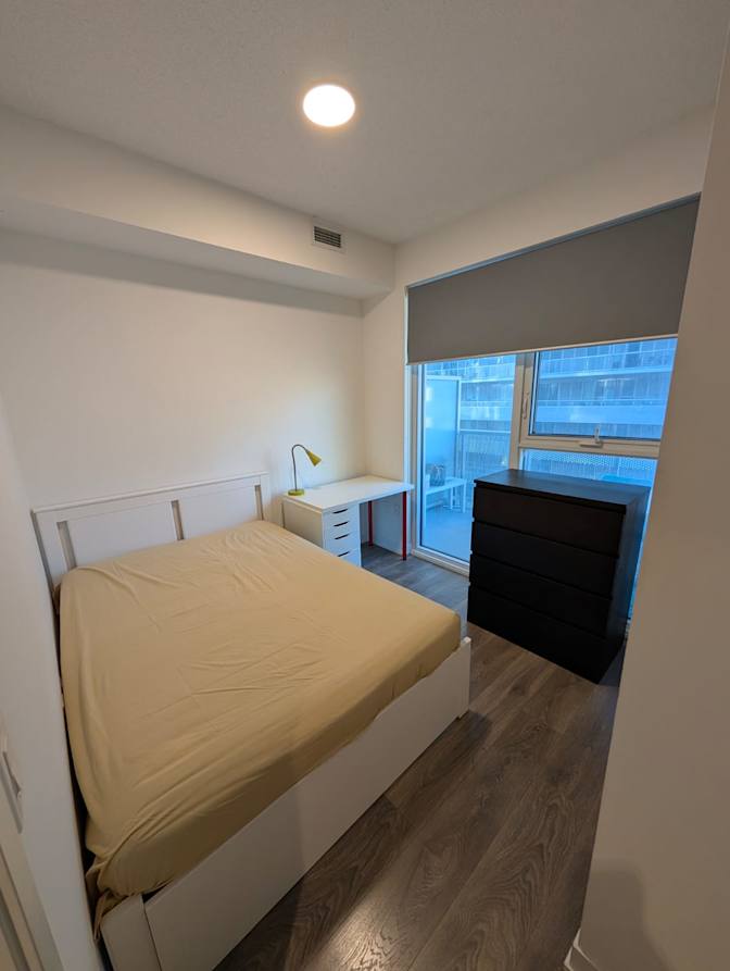 Vivian Lewis's room