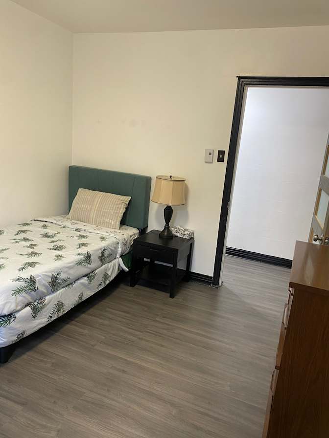 Elma B's room