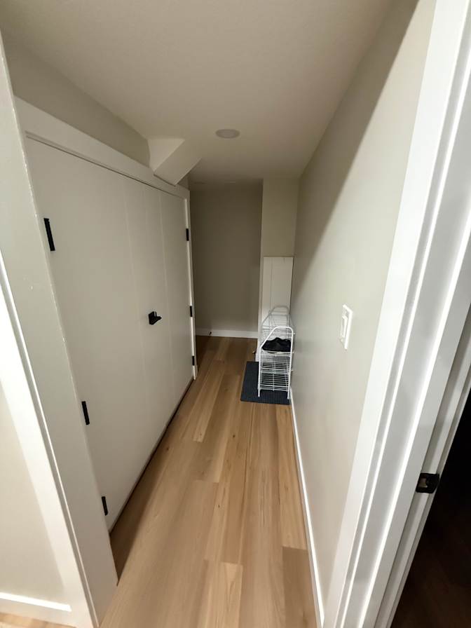 Eddy's room