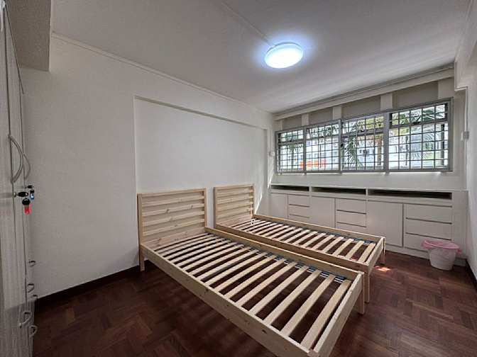 Linh's room