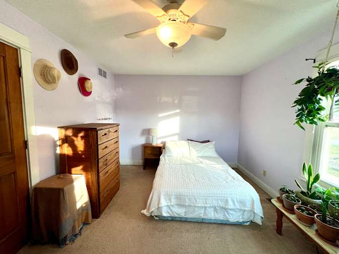 Ron's room