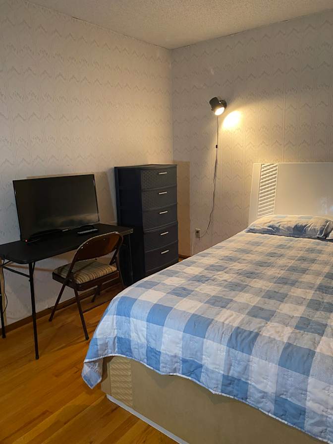 Gloria's room