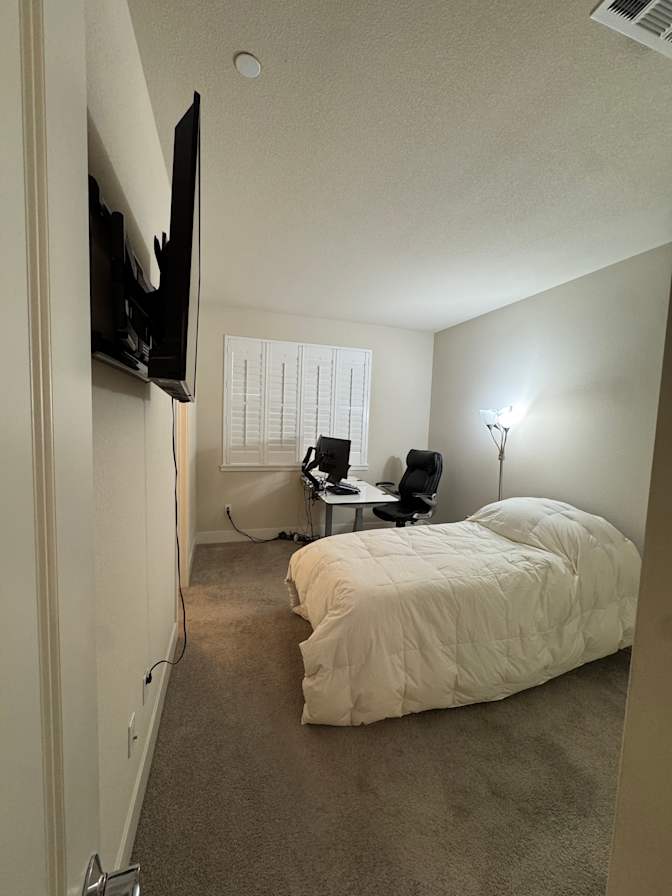 Rhonda's room