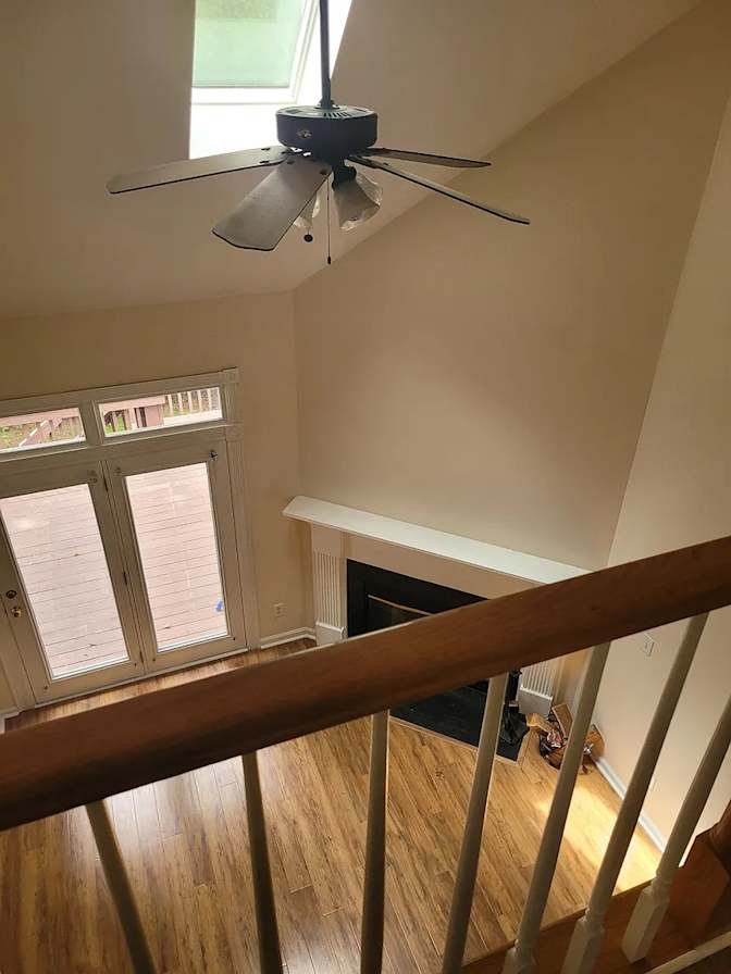 Alcove Rooms's room