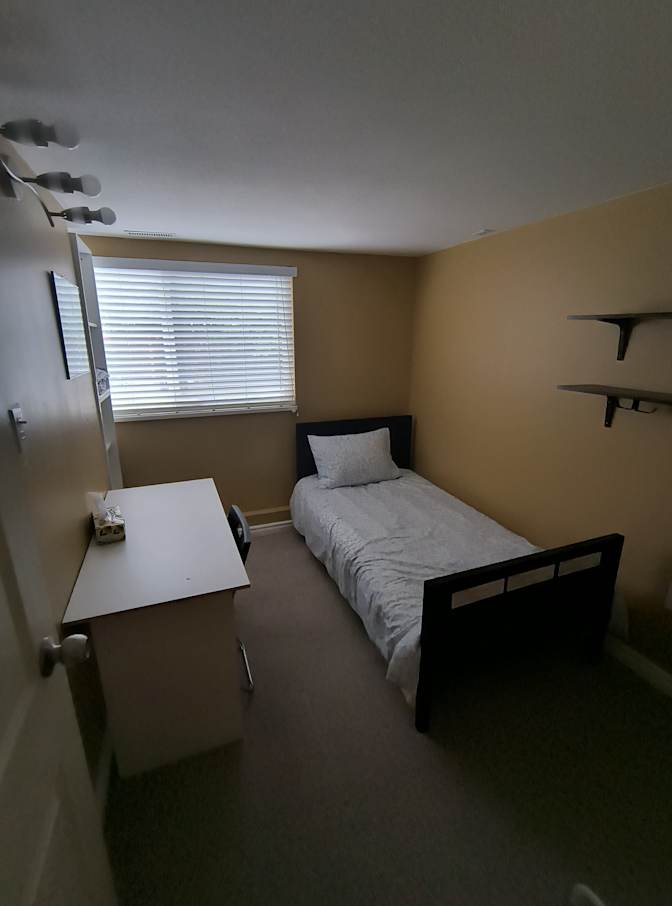 Ping Kan's room