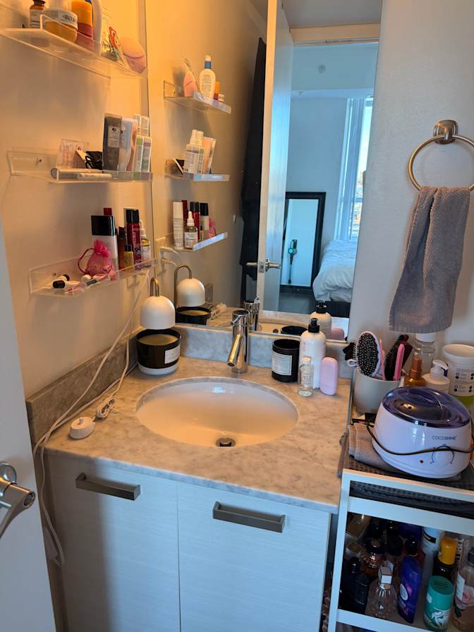 Lina Zahrddien's room