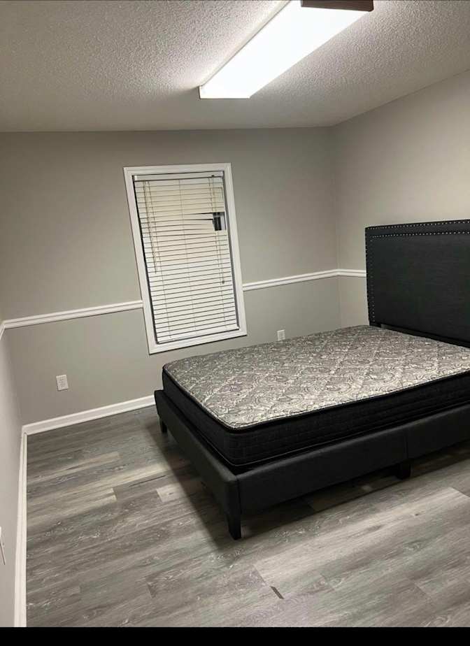 Tina 's room