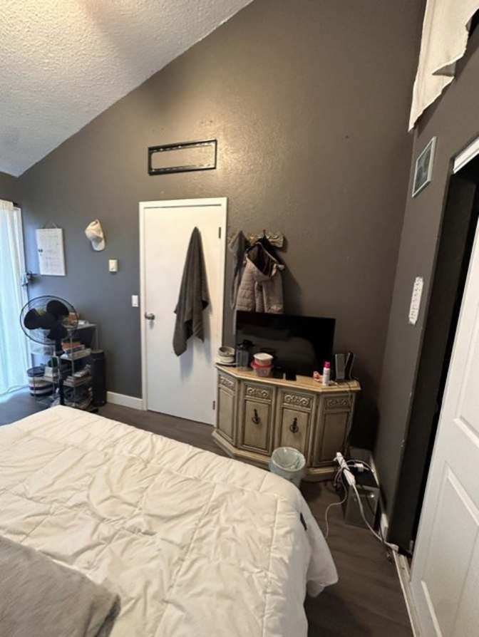 Jasmeen's room