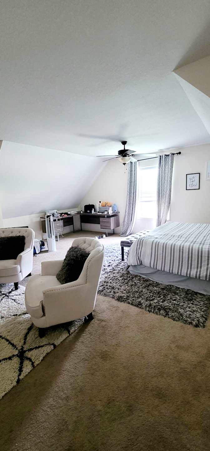 Oshirley's room