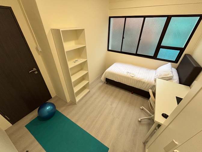 Harry Lee's room