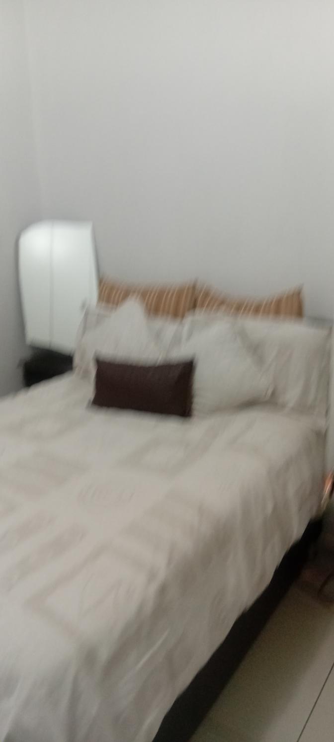Zinhle Ndlovu's room
