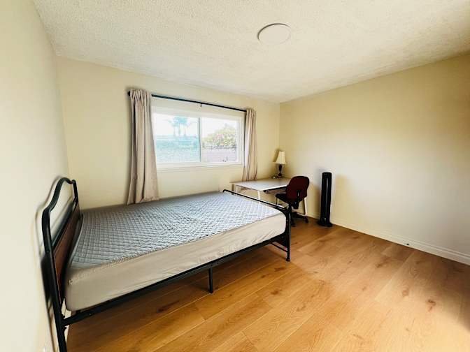 Charlene Le's room