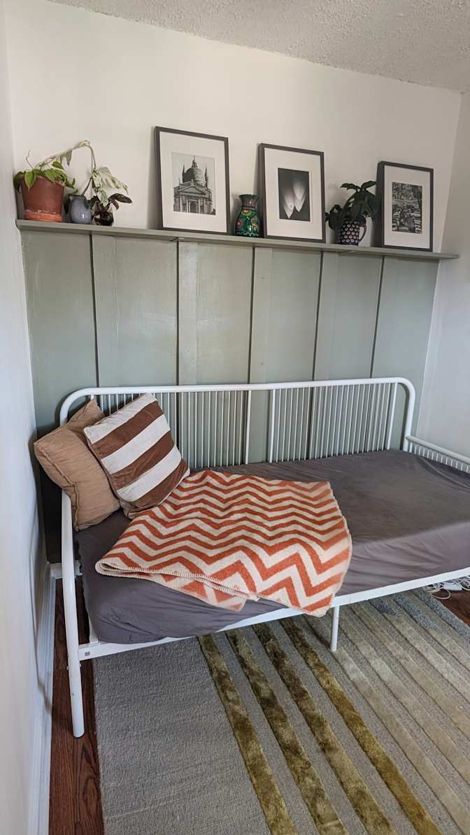 Arthur Hayworth's room