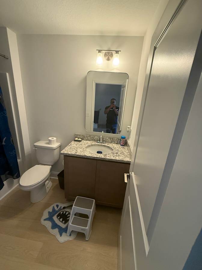 Desmond's room