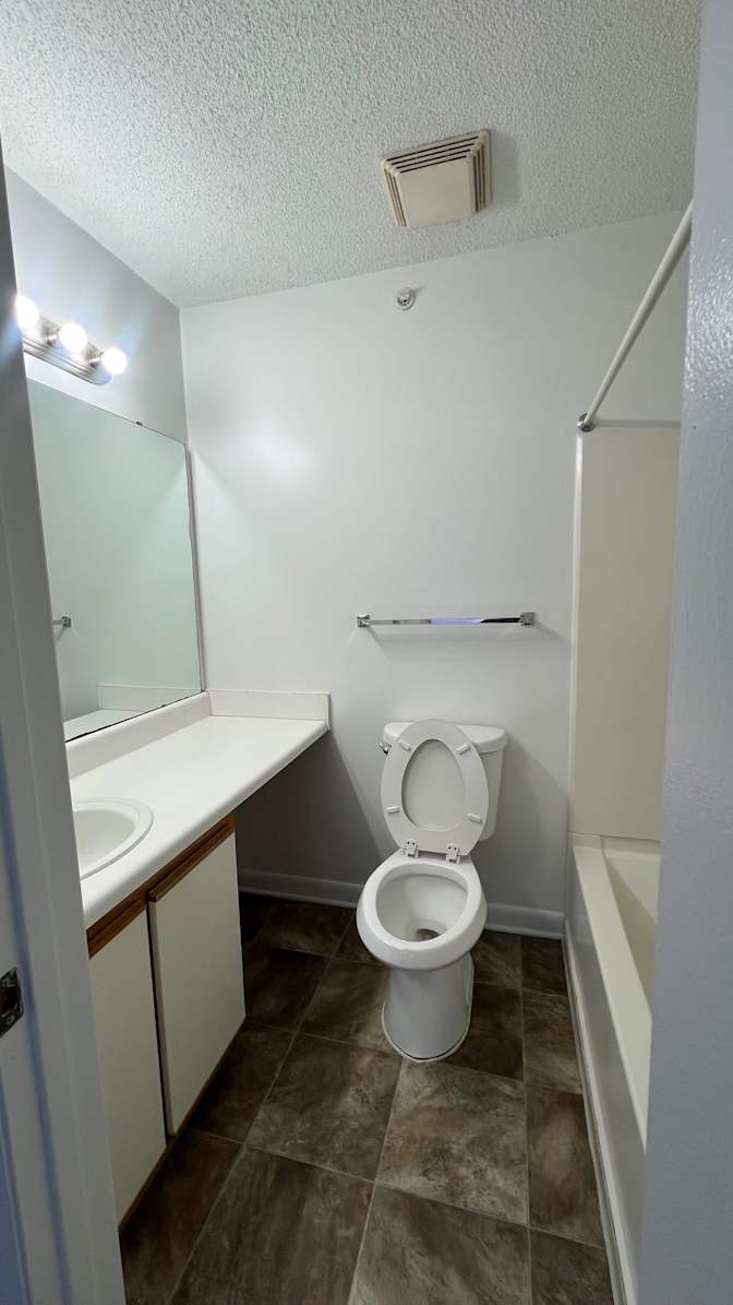 Alcove Rooms's room