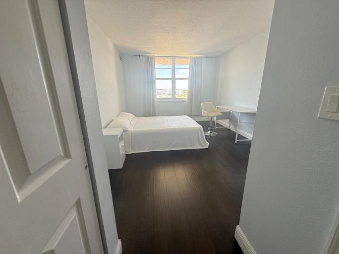 Alejandro's room