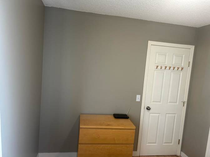 Etune's room