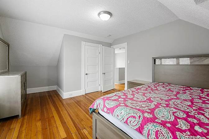 NEAR BAYSTATE Corfino LLC's room