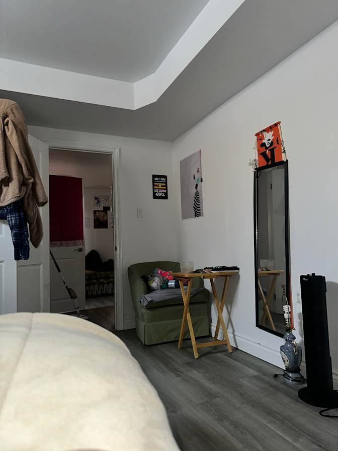 Shexam's room