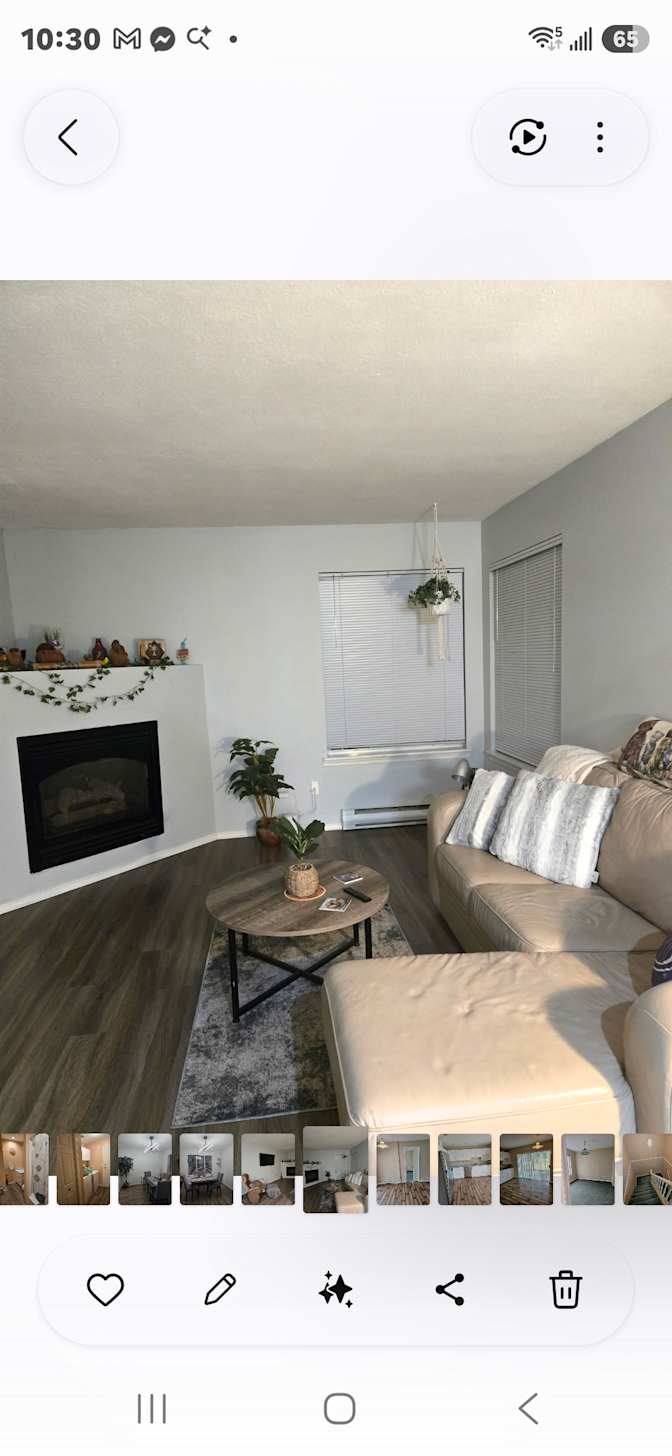 Lareina skolski's room