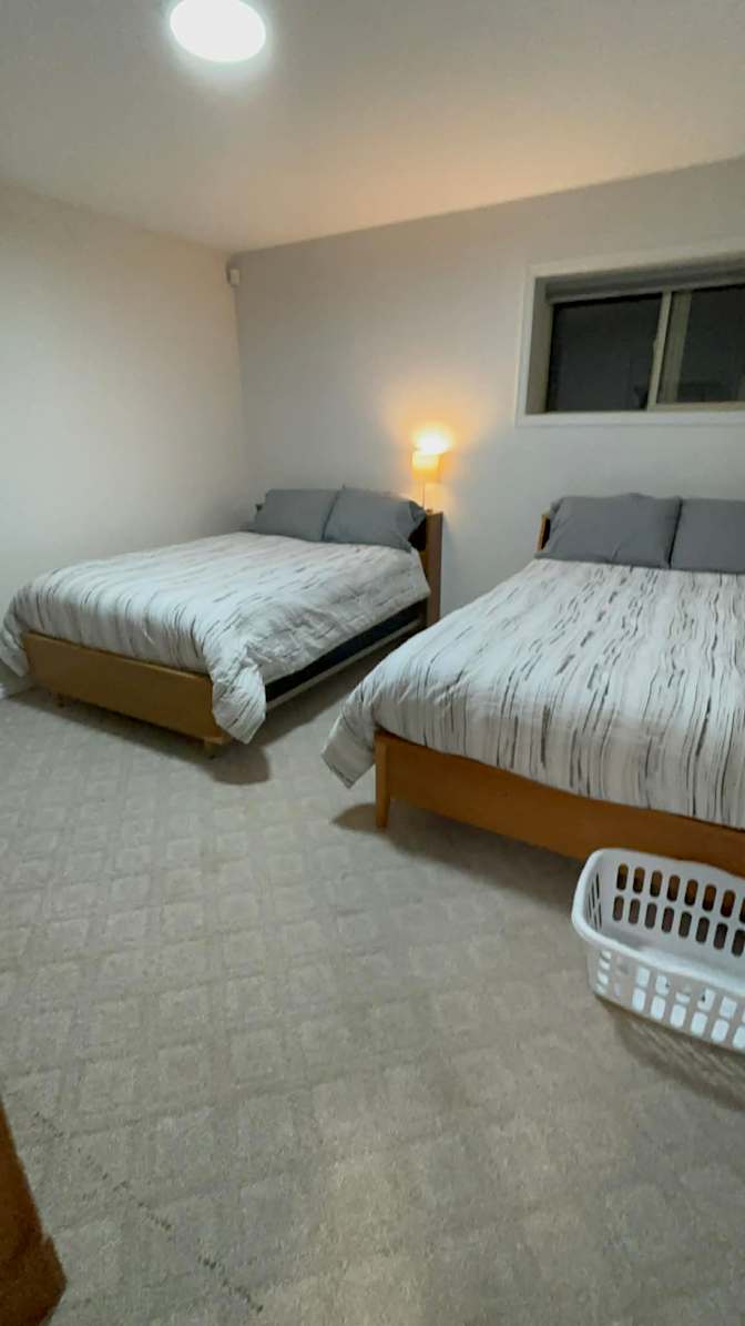 Lakefront Living's room