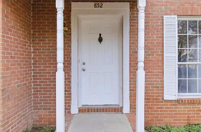Alcove Rooms's room