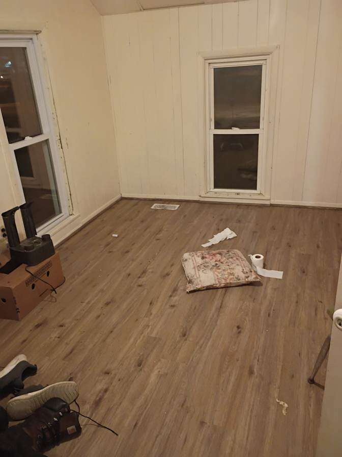 Arin's room