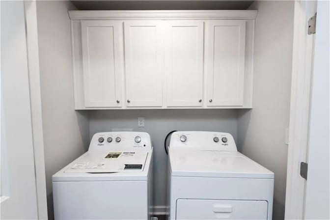 Alcove Rooms's room