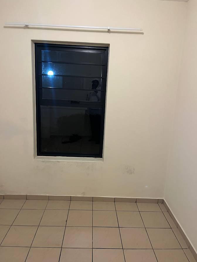 Menzisi's room