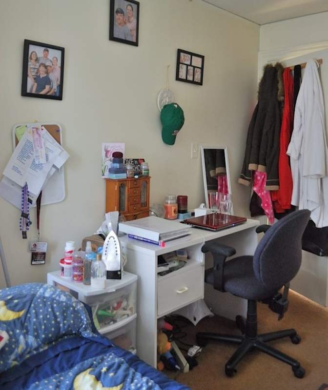 Watertown apartment share's room
