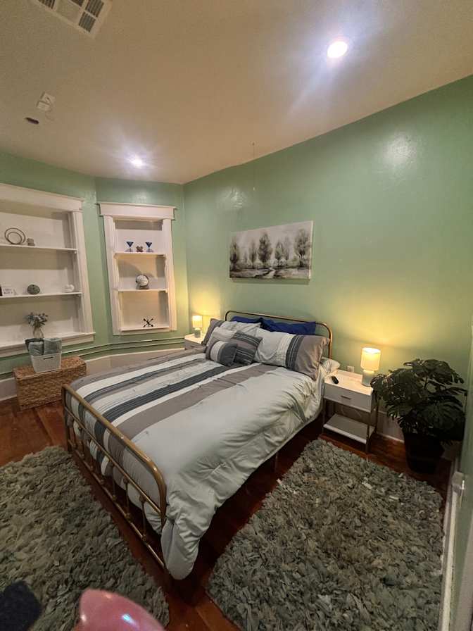 Lisa's room