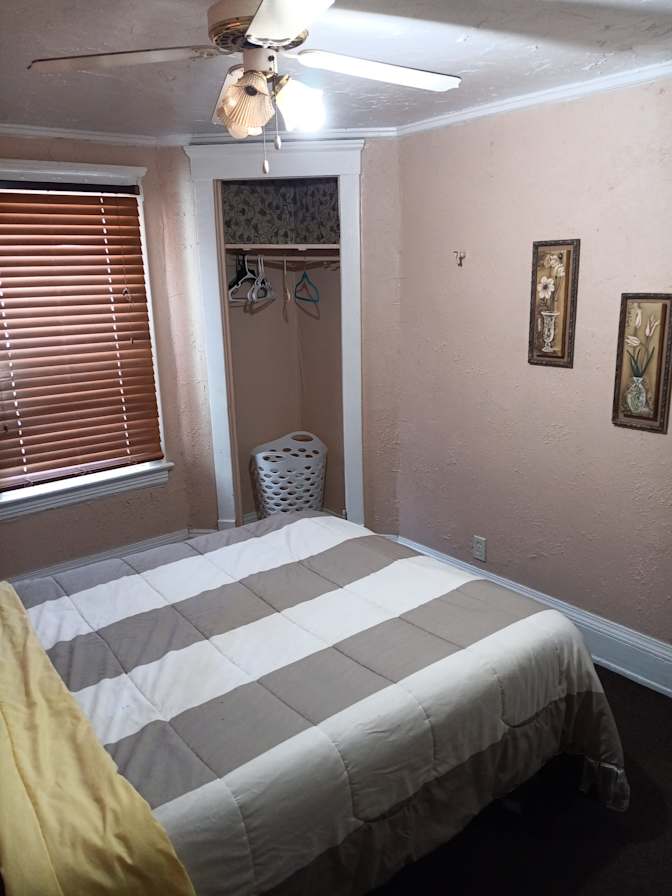 MJ place's room