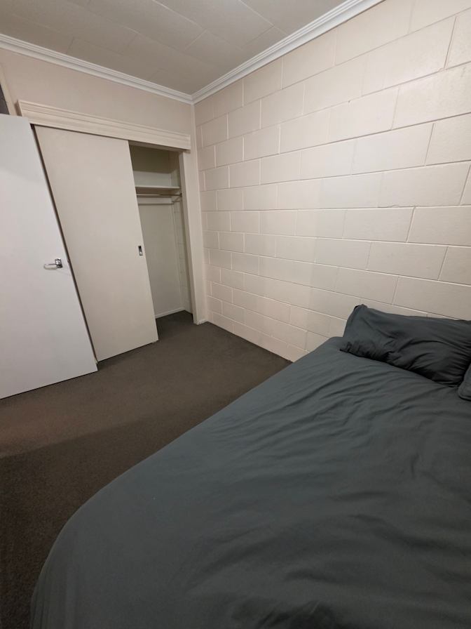Hine's room