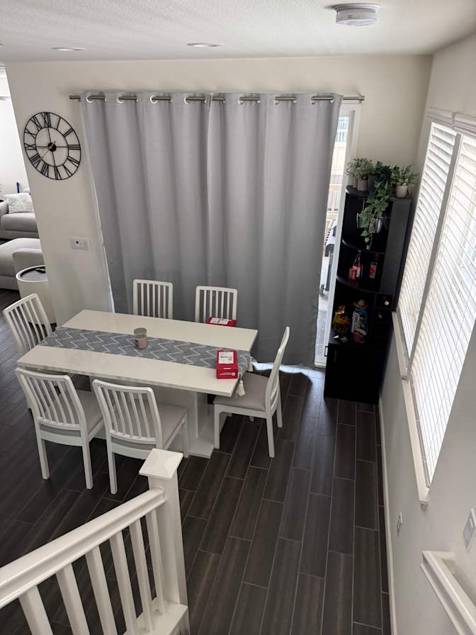 Mo's room