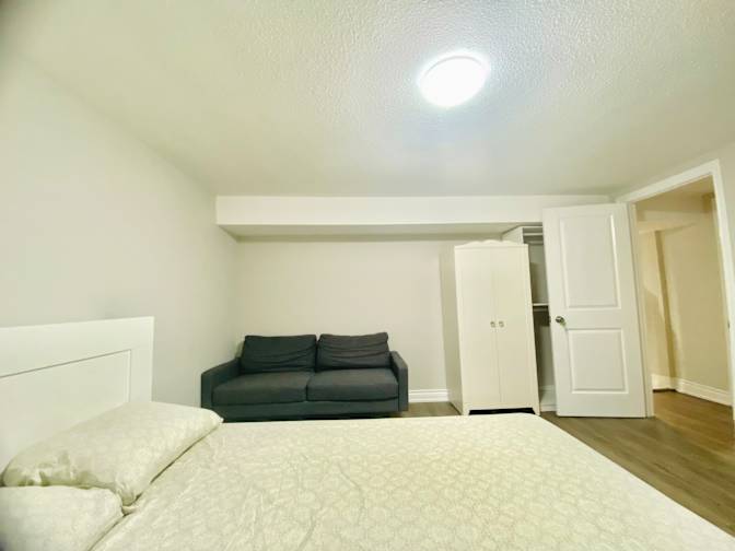 VH Rentals's room
