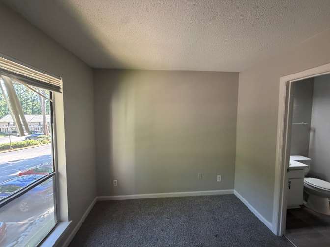 Alcove Rooms's room