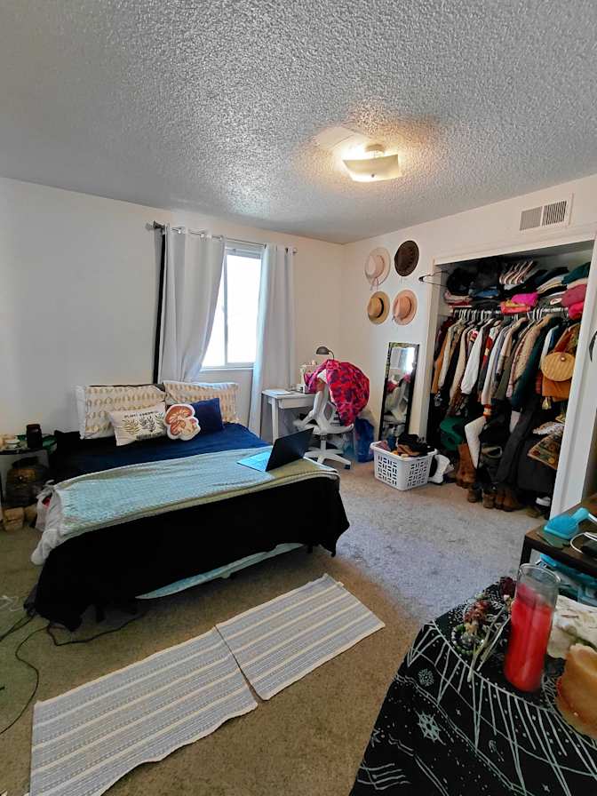 Victoria's room