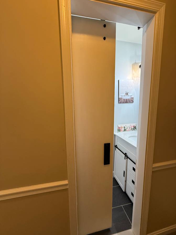 Daphine's room