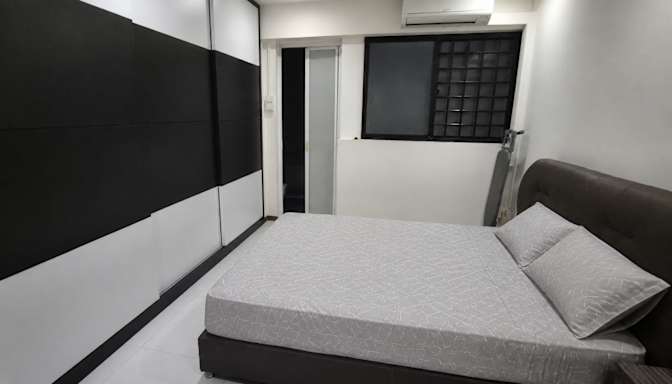 GJ's room